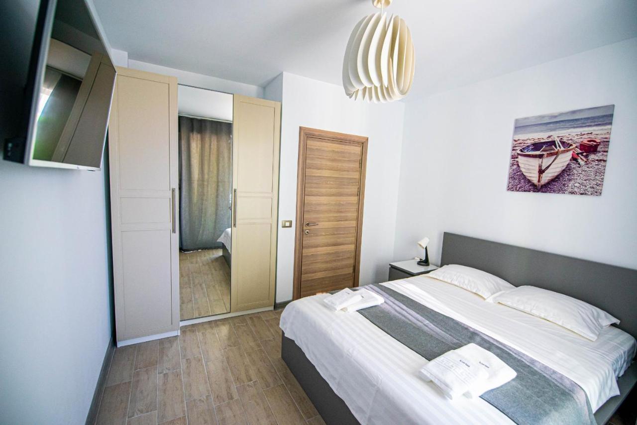 Apartment Katrina - Alezzi Beach - Sea View Năvodari Extérieur photo